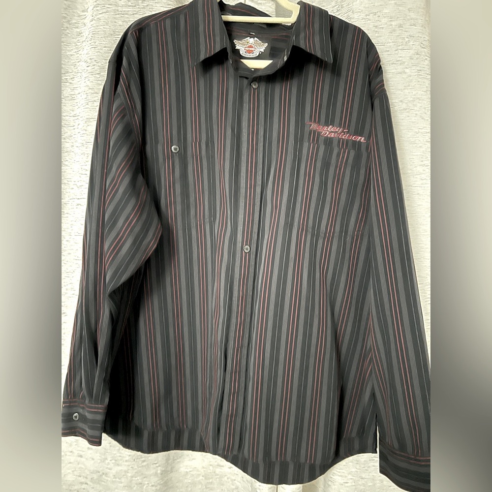 Harley Davidson Men's XL Button Down Shirt - Black & Gray Striped - 100 Cotton